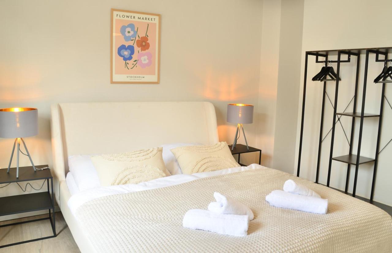 Milpau Bottrop 2 - Modernes Und Zentrales Premium-Apartment Fuer 4 Personen Mit Queensize-Bett Und Einzelbetten - Netflix, Nespresso Und Smart-Tv Eksteriør billede